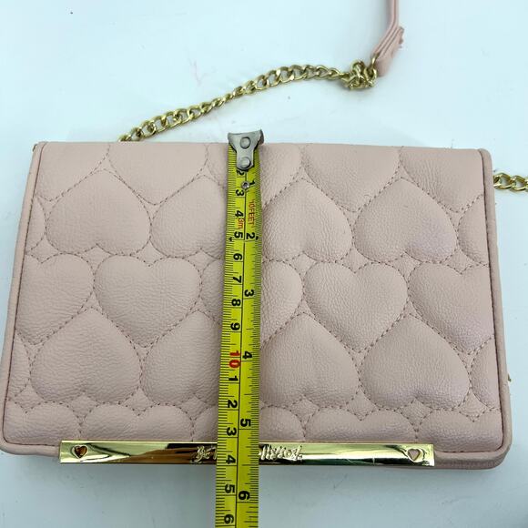 Betsey Johnson Blush Pink Quilted Hearts Small Crossbody Wallet Purse **READ** - Picture 6 of 9